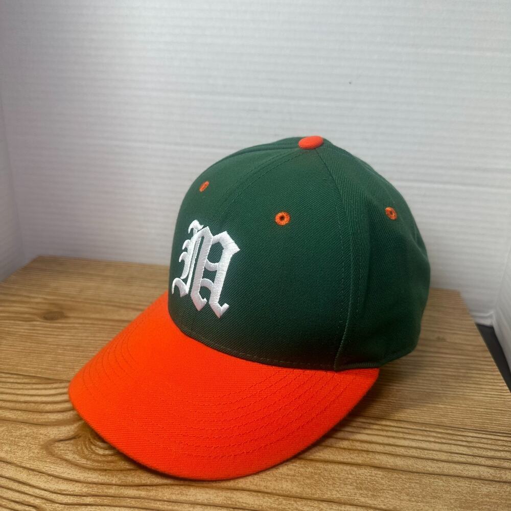 Nike University of Miami Hurricanes Fitted Hat Cap Mens Size 7 1/4 Green